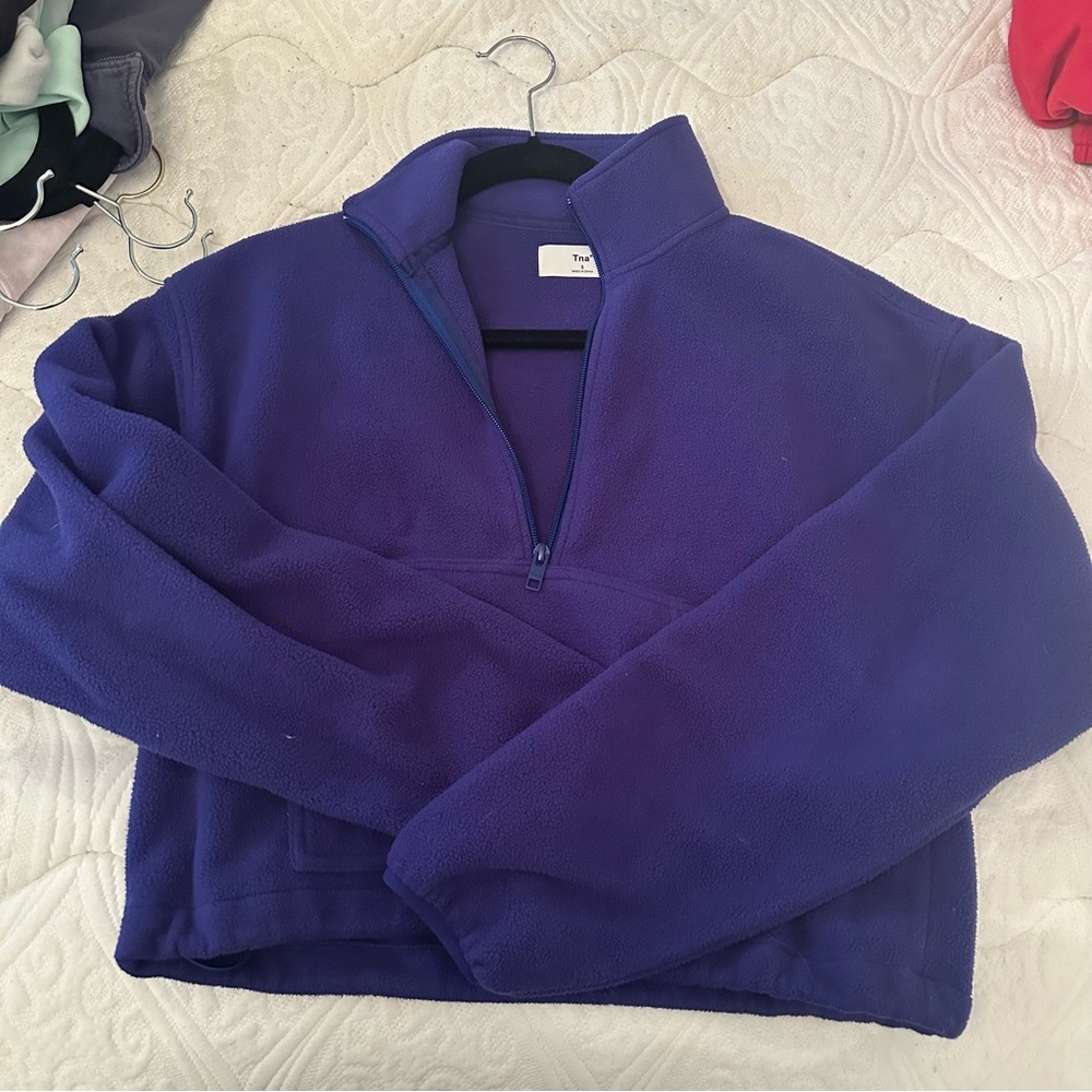 Aritzia TNA Polar half zip